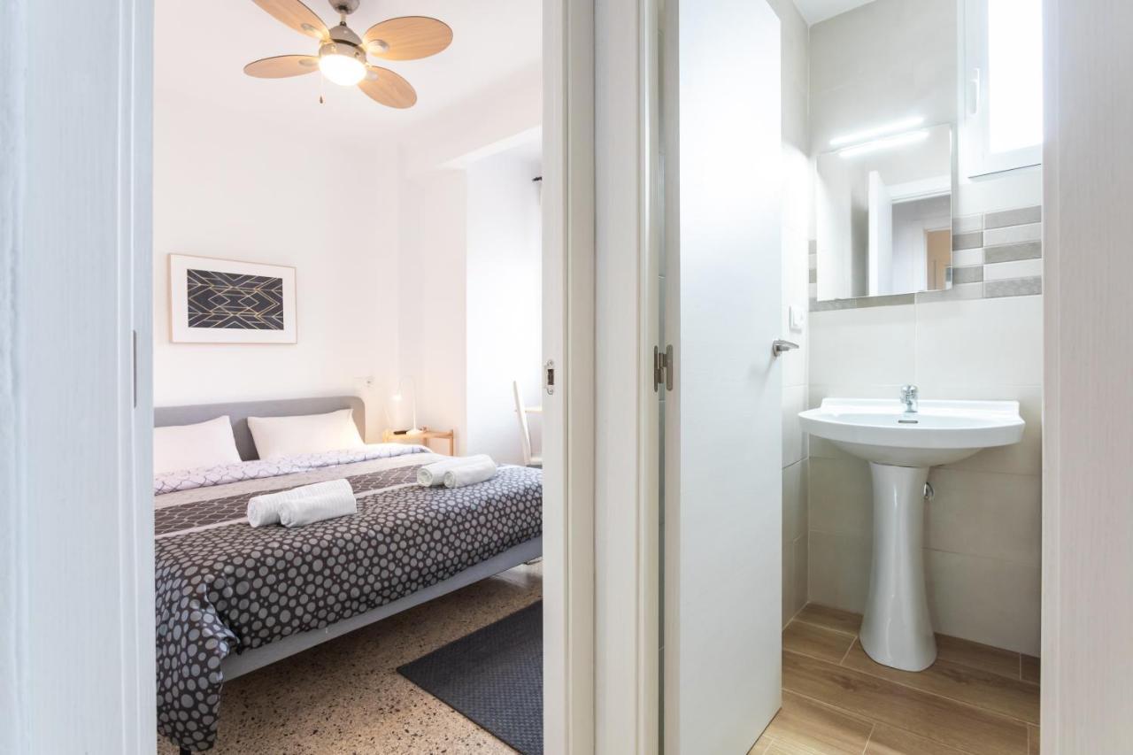 Hostal El Perello, Valencia ภายนอก รูปภาพ