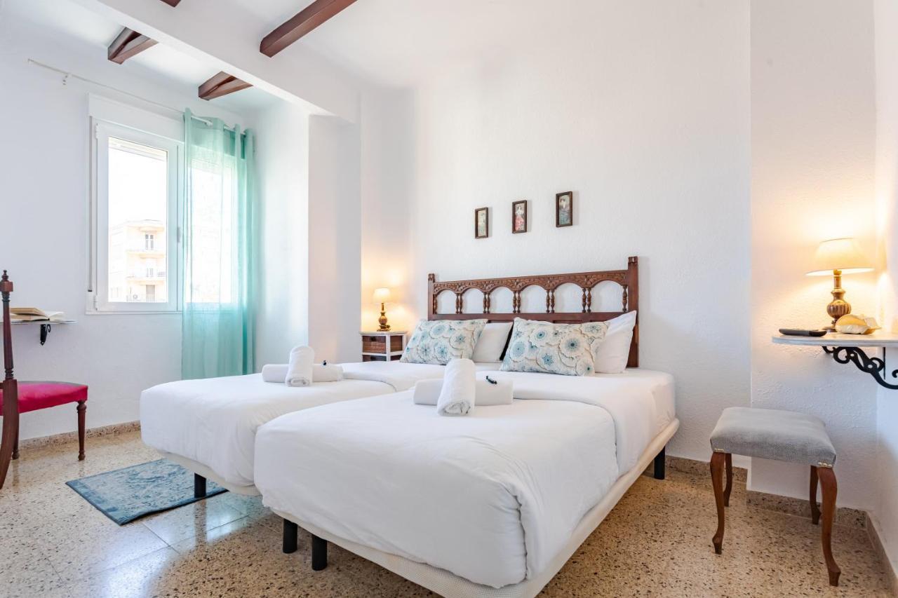 Hostal El Perello, Valencia ภายนอก รูปภาพ