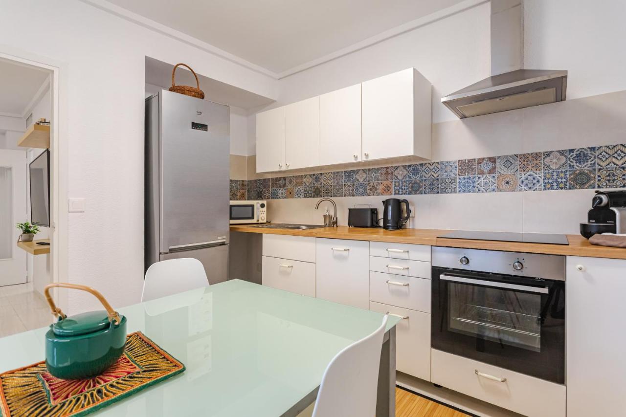 Hostal El Perello, Valencia ภายนอก รูปภาพ